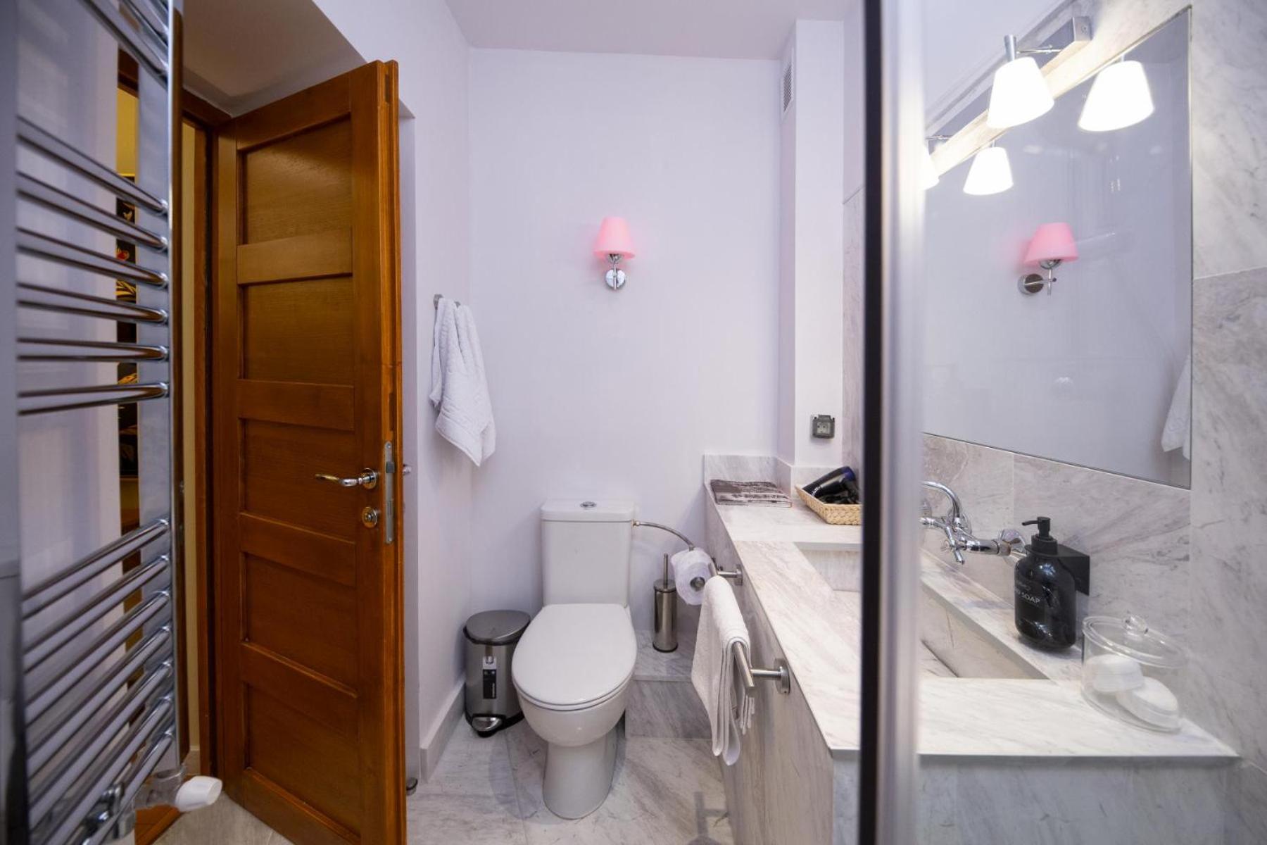 Rainforest Studio Downtown By Pretty Apartments Bukurešť Exteriér fotografie